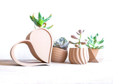 Load image into Gallery viewer, HEART